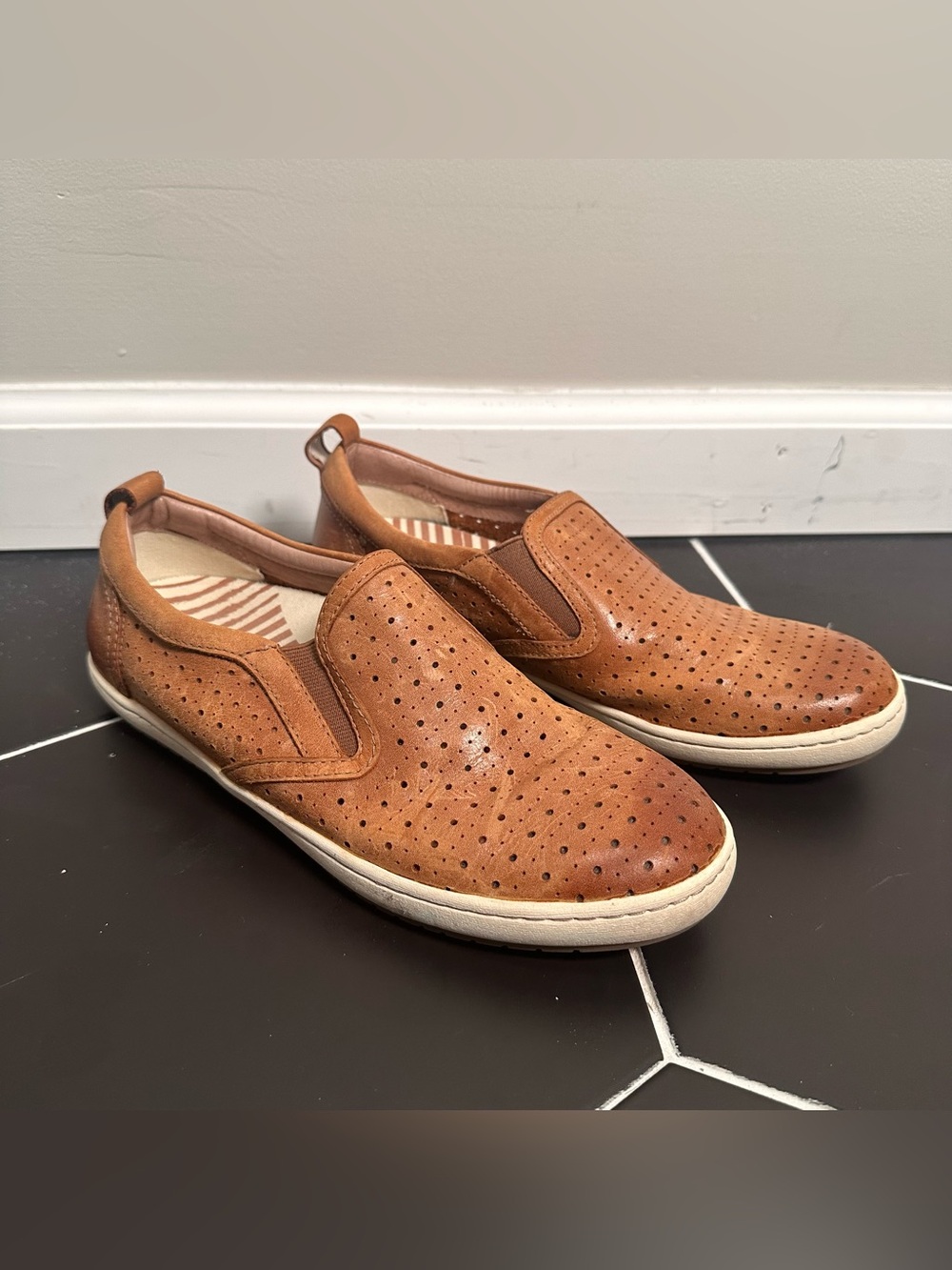 Taos women’s Casual Slip-On Perforated Leather Sneakers - Tan